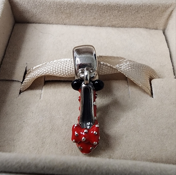 Pandora Jewelry - PANDORA Disney Minnie Shoe Charm “DISNEY PARKS” in a  Pandora Gift Box